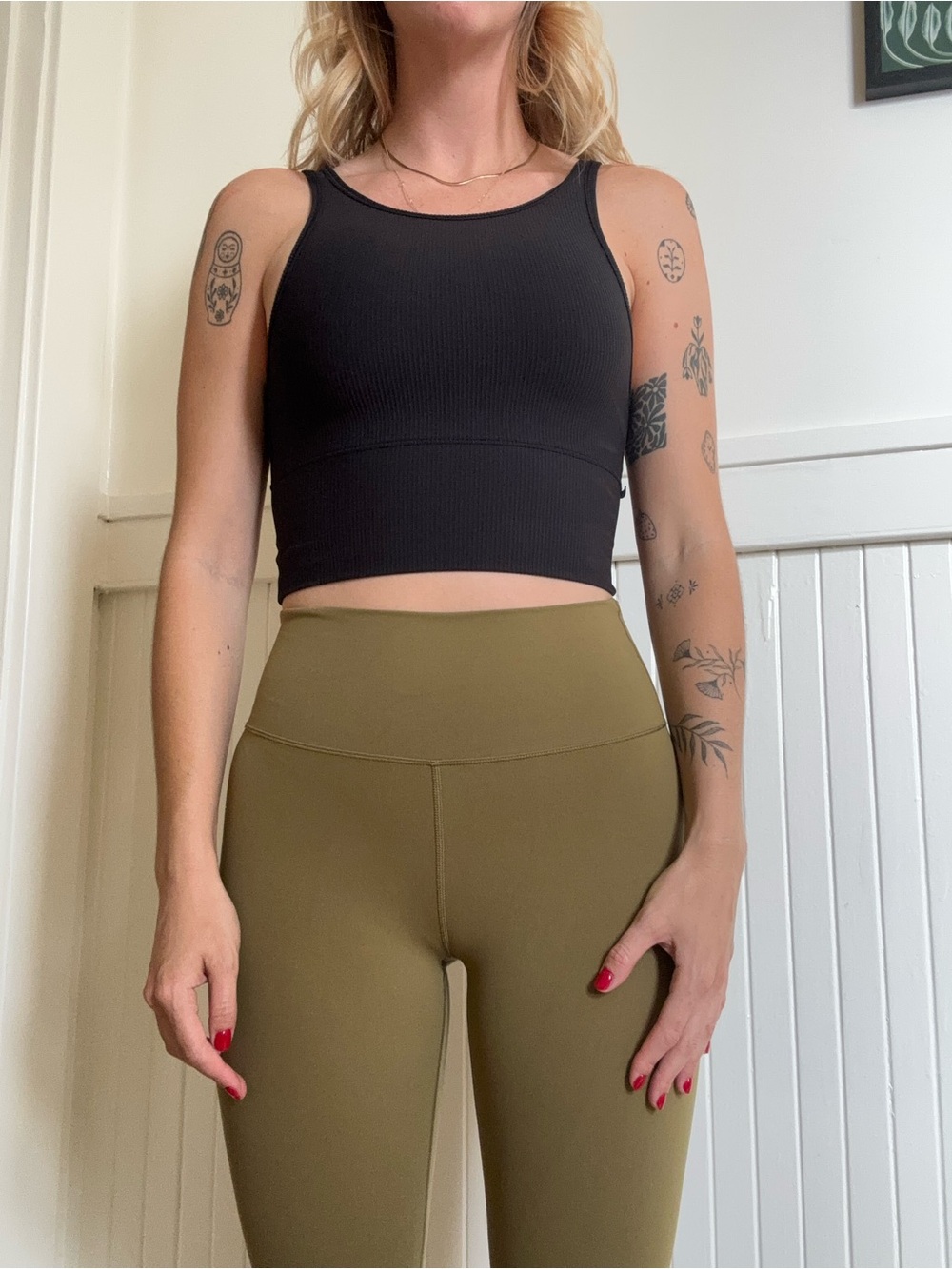Seamless Ribbed Crop Tank Top - Black